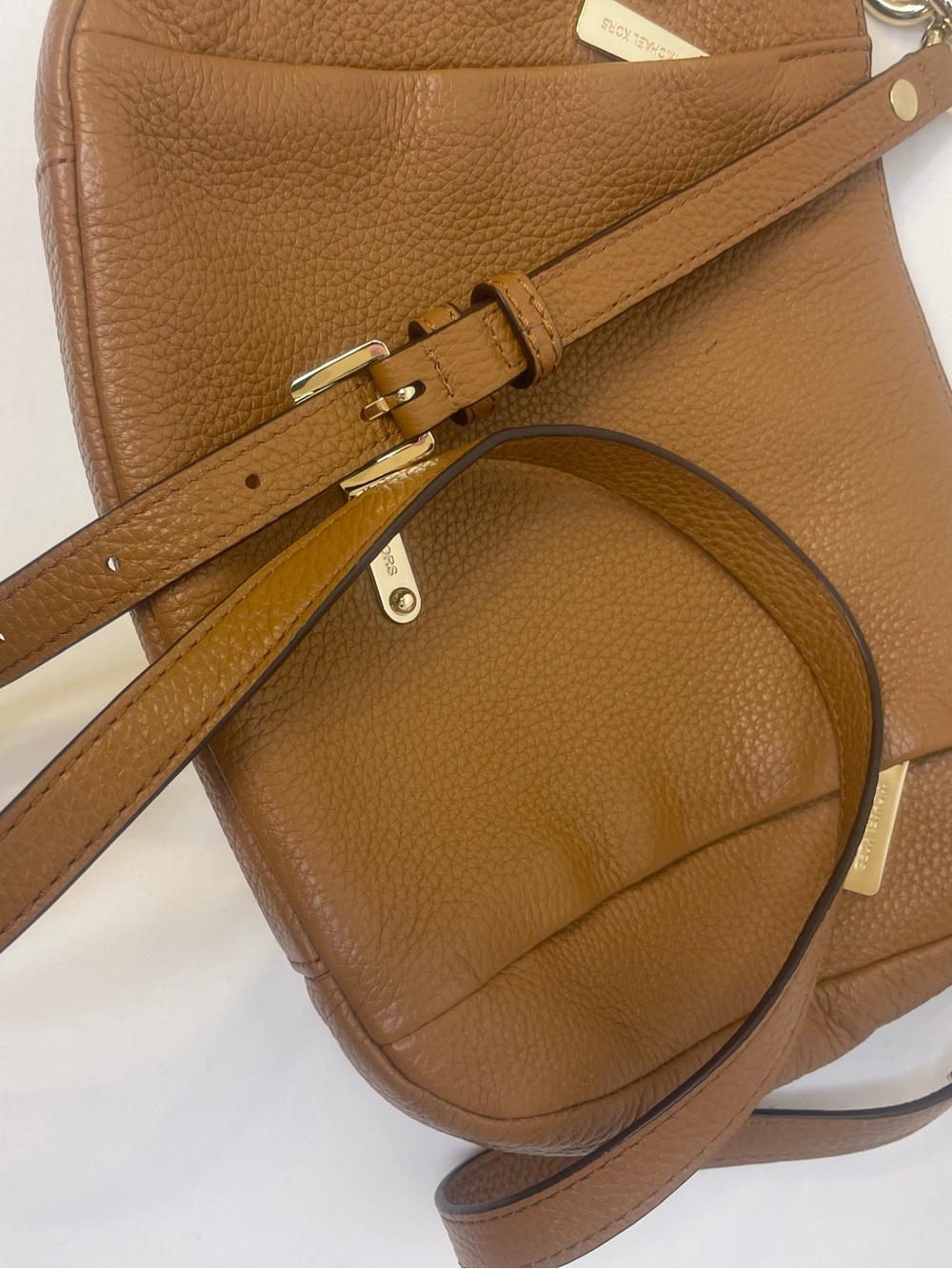 Michael Kors Crosby Pebbled Leather Medium Messenger Bag - Picture 13 of 15